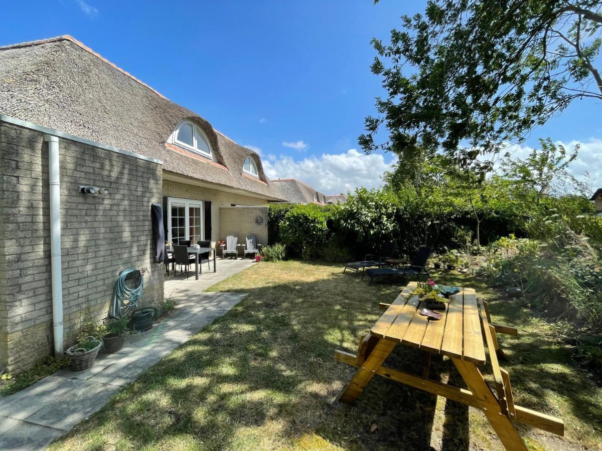 Holiday Beach House Хелевутслайс Екстериор снимка